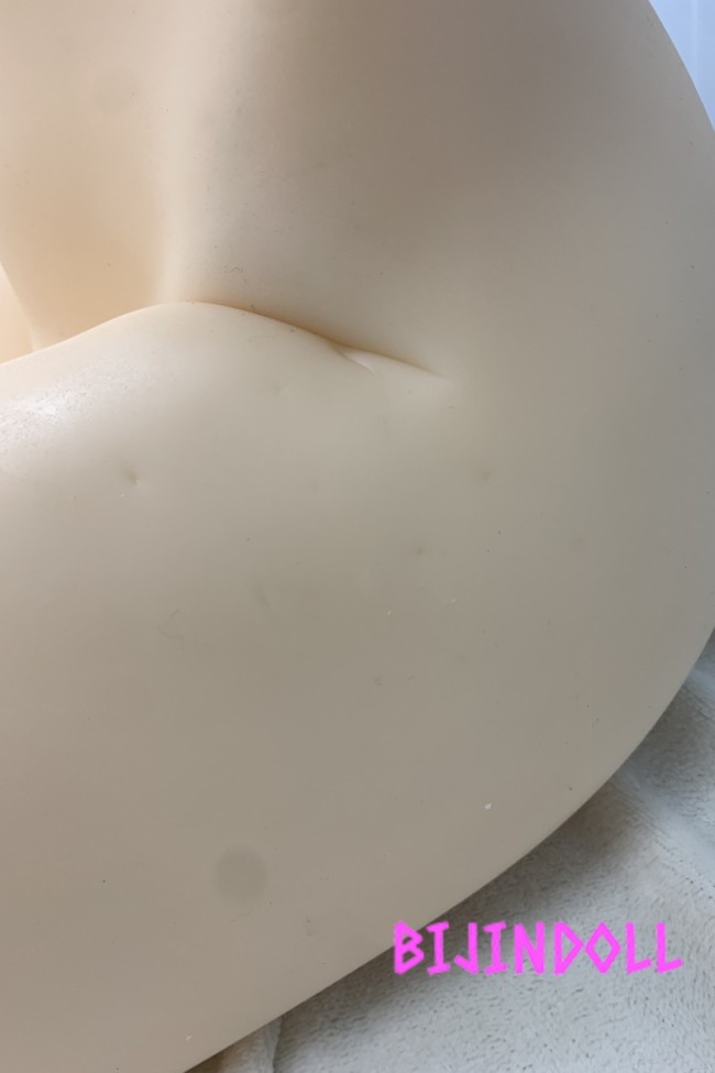 B級品 aotumedoll A15 155CM-Cカップ シリコン製 新品ヘッド含む 左脚に凹みがあり