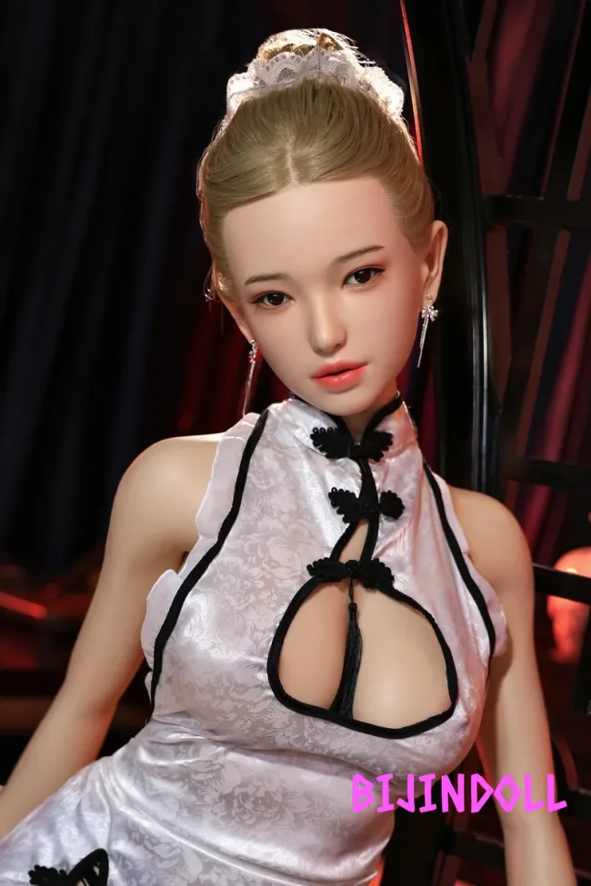 SilikoDoll Lynn Xシリーズ #X6 148cm Dカップ シリコン製 欧米系 エロ 等身大 チャイナドレス ラブドール