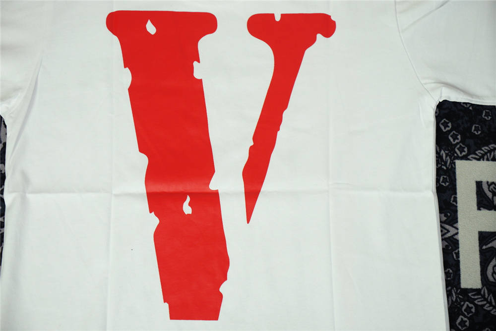 vlone white red logo t-shirts