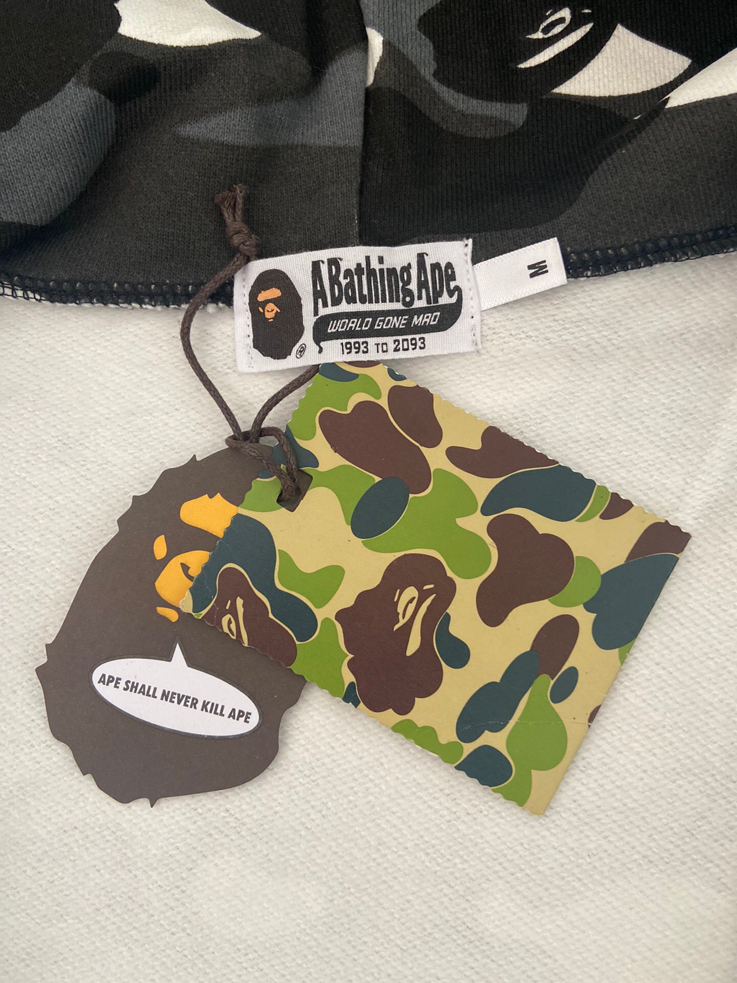 [buy more save more]1:1 bape glow in dark camo shark black & white
