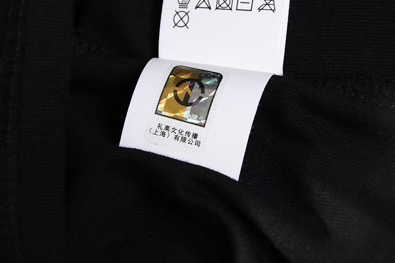 [buy more save more] vlone nosebleed sniley F**e tee
