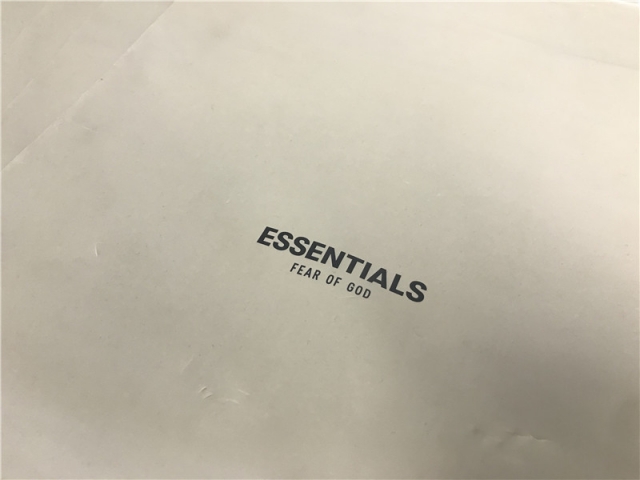 [buy more save more] 1:1 quality version fear of god fog essentials crewneck 6 colors (with 2021 new plastic bag)