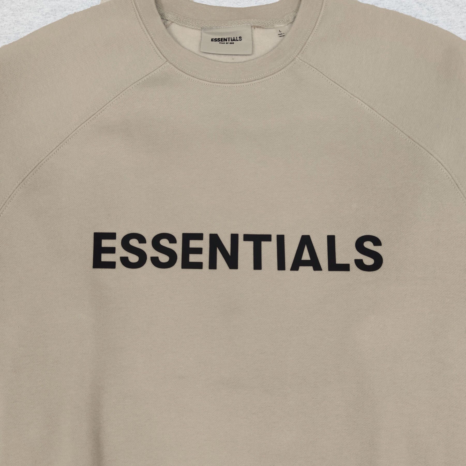 [buy more save more] 1:1 quality version fear of god fog essentials crewneck 6 colors (with 2021 new plastic bag)
