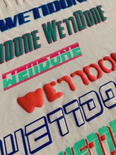 We11down colorful foaming letter logo print tee