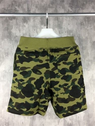 [No.852] Shark Green Camo Shorts
