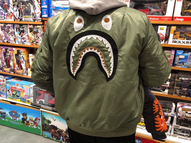 [buy more save more]bape shark camo green jacket 2 colors