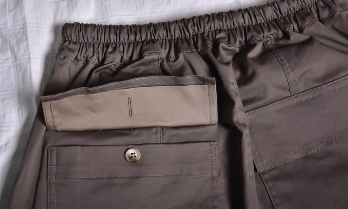 1:1 quality version Drawstring big pocket pants brown