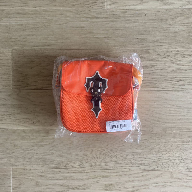 1:1 quality versiob trapstar classic logo shoulder bag-trap