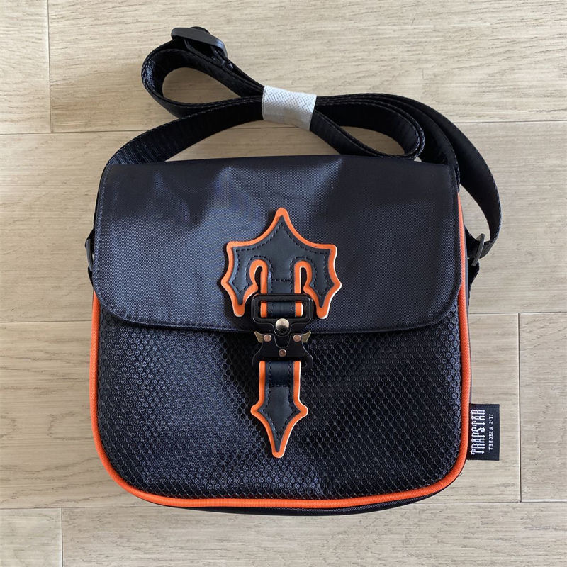 1:1 quality versiob trapstar classic logo shoulder bag-trap