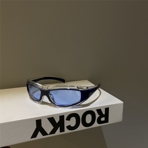 transparent frame sunglasses-