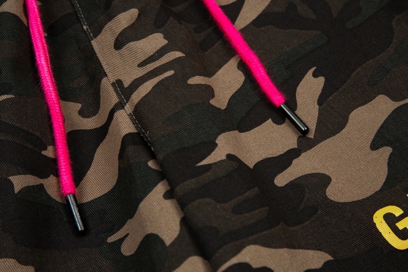 drawstring camo wash shorts-