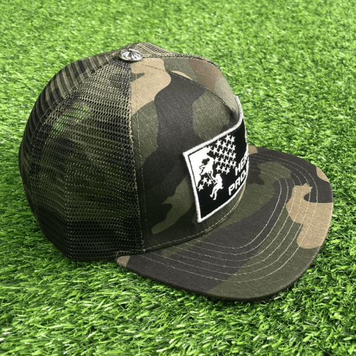 Flag embroidered camouflage mesh hat-