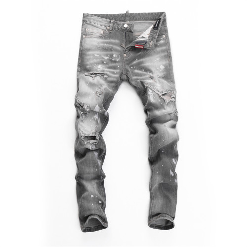Broken white lacquer grey jeans