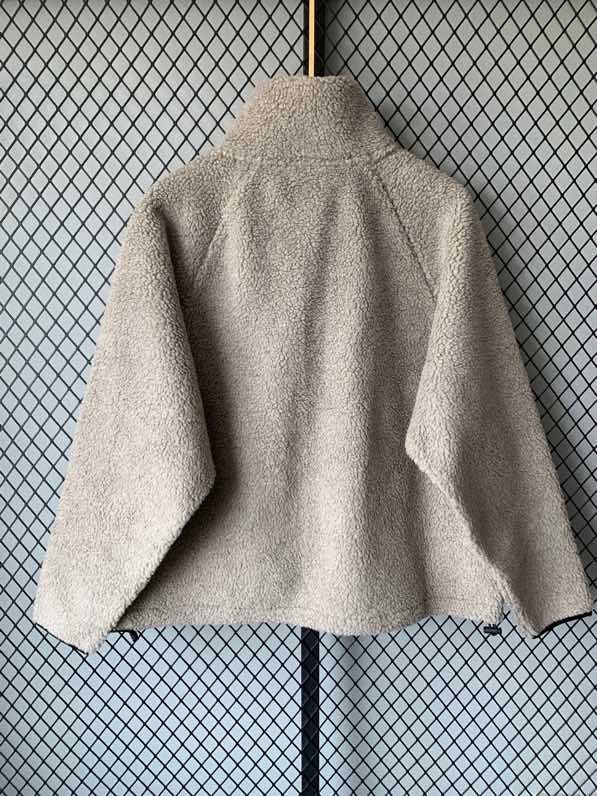 Lamb fleece jacket with standing collar
