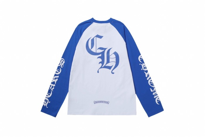 Long sleeves in blue and white