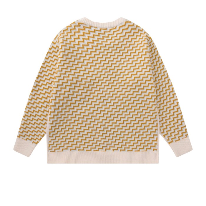 Sweater with wavy pattern