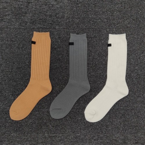 Small logo knitted socks