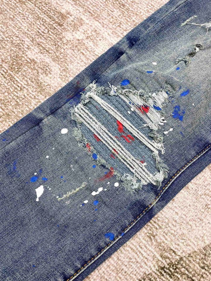 1:1 quality version Inkjet graffiti ripped slim fit dark blue jeans
