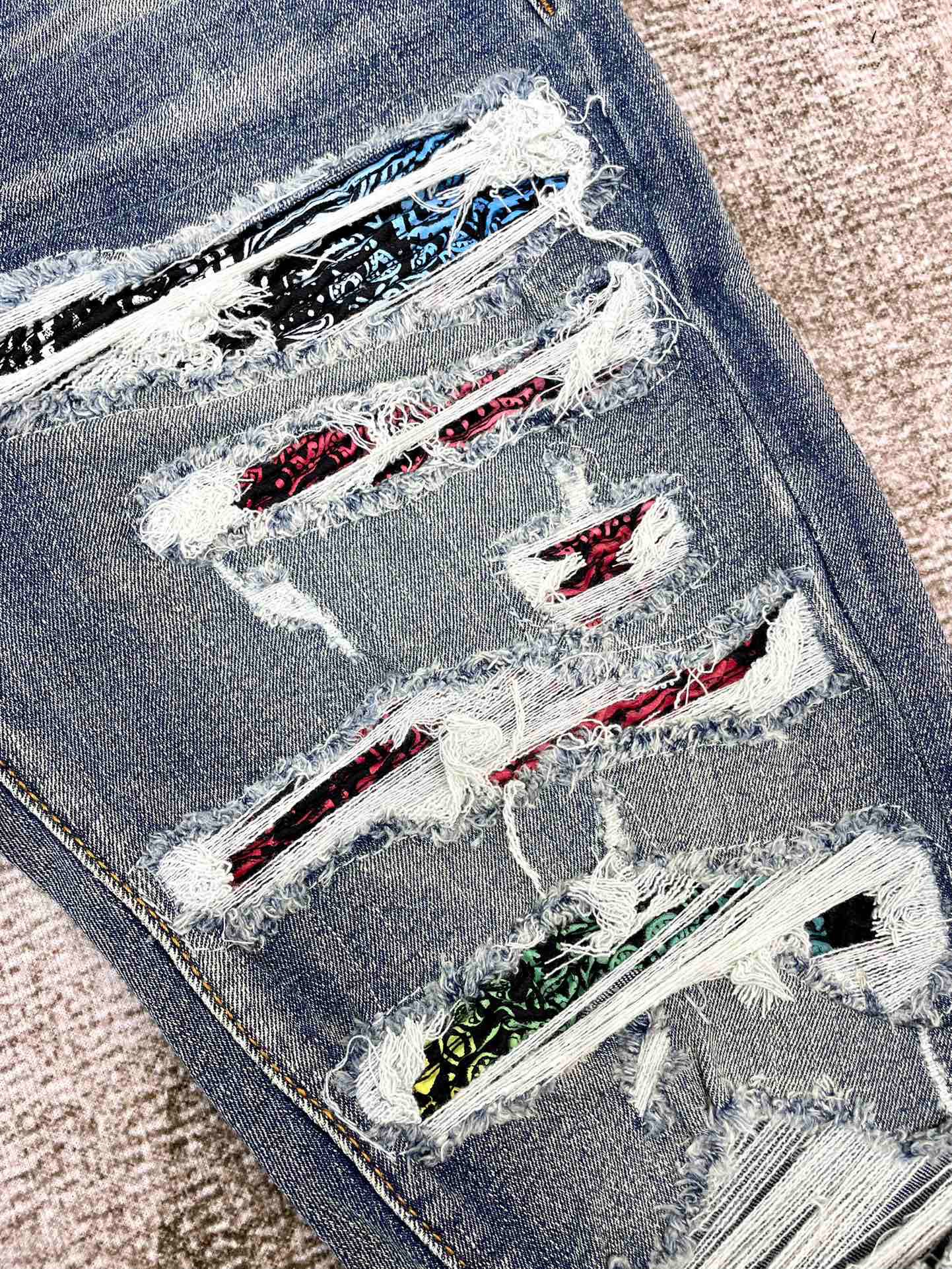 1:1 quality version multiple knife cut cashew flower patch slim jeans