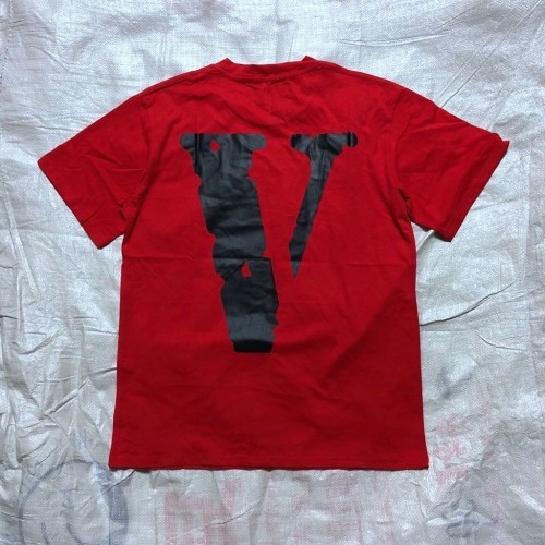 Black and red V short sleeve