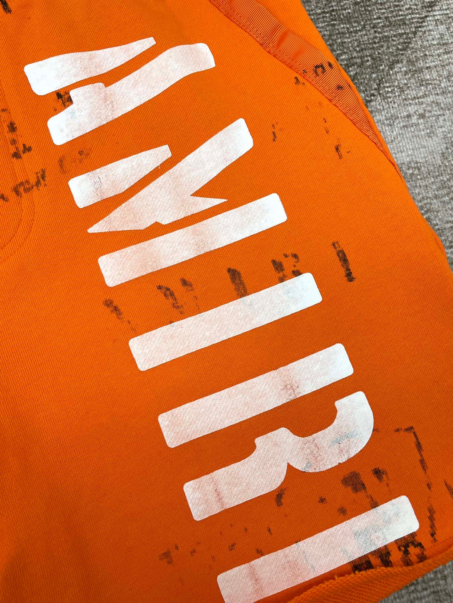 [buy more save more] 1:1 quality version graffiti style large letter shorts orange