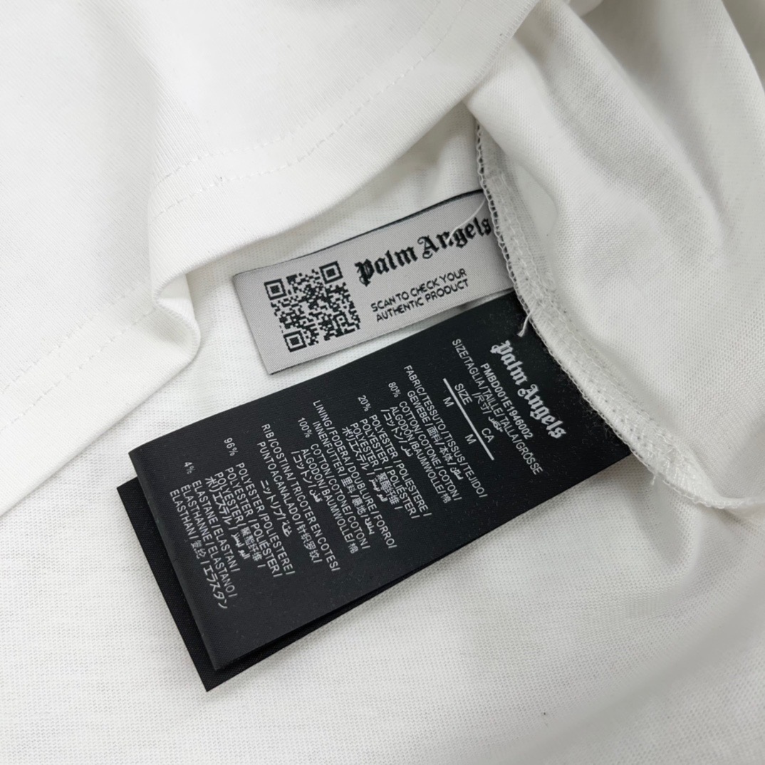neckline straw body letters solid color t-shirt
