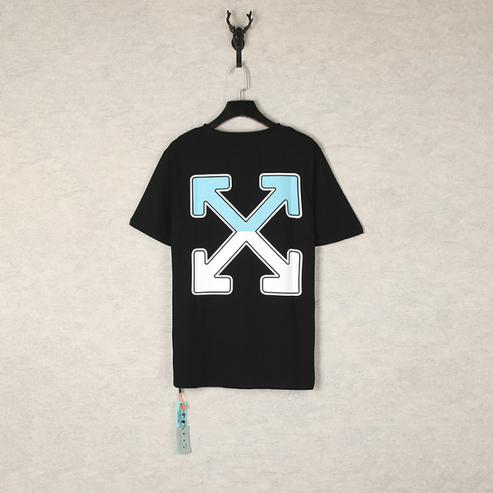 Small letters on the chest back two-color arrow tee