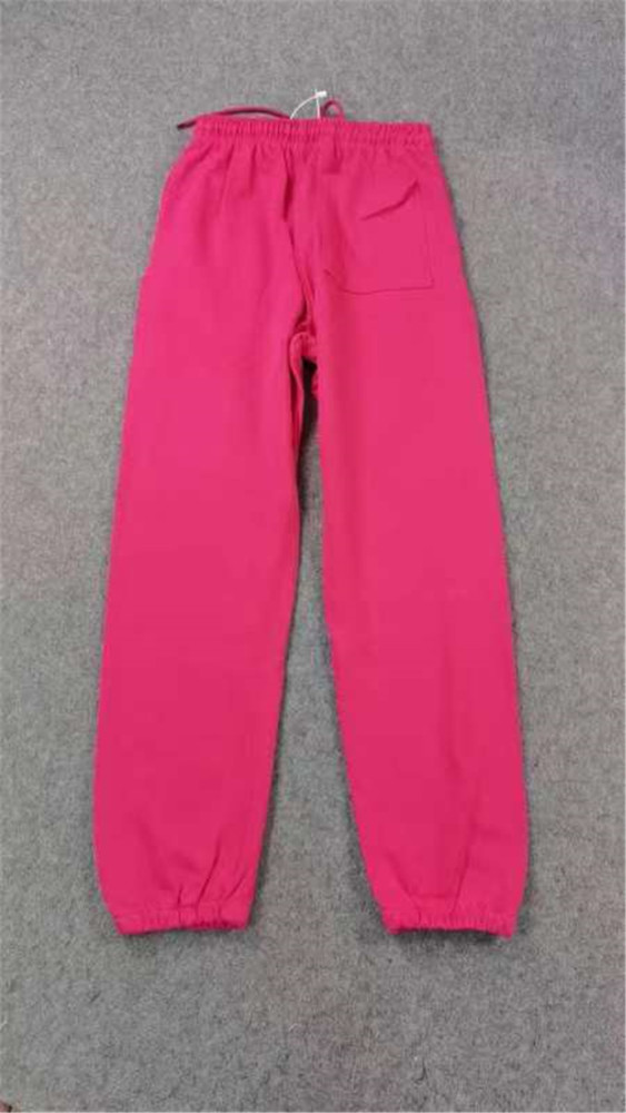 Young Thug Sp5der-Pink pants with white dots and black lettering