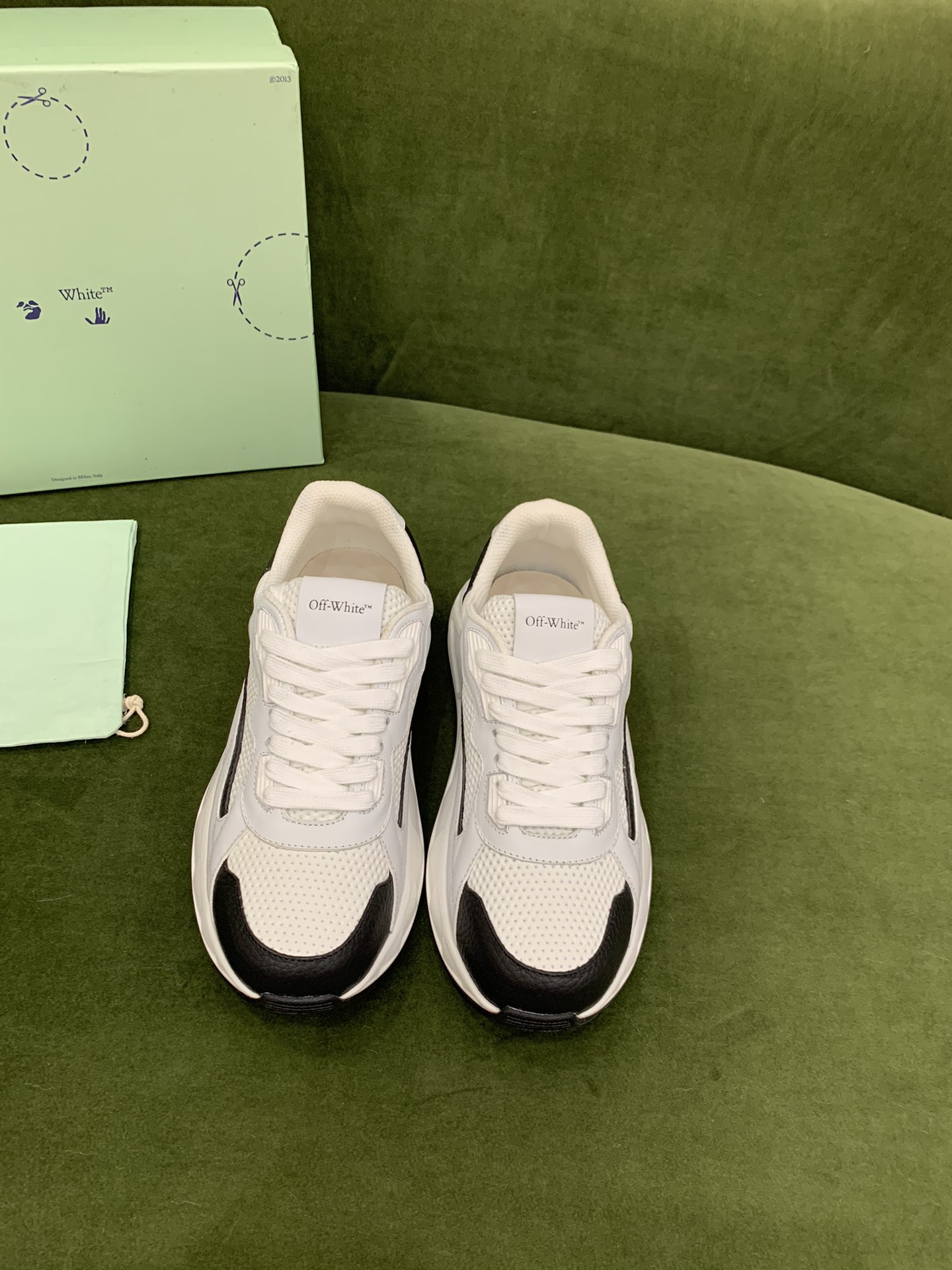 [buy more save more]1:1 quality version latest mesh thick sole sneakers