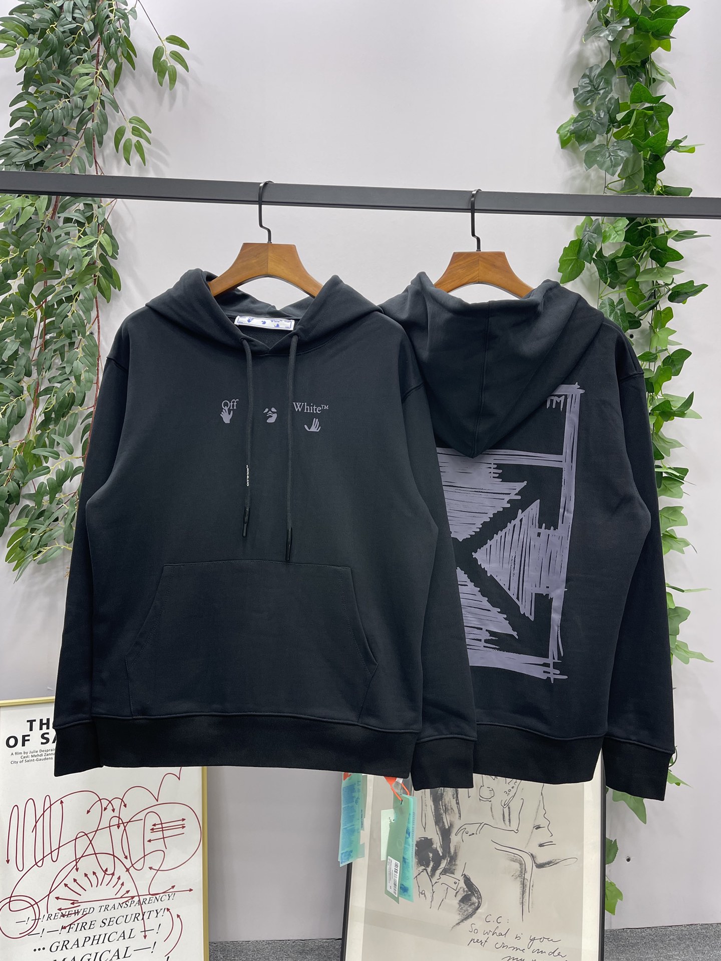 [buy more save more] 1:1 quality version graffiti arrow hooded sweatshirt
