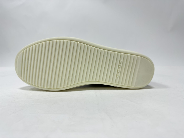 thick shoelace canvas low shoes sneaker (with og packing)