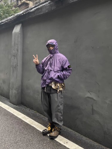 1:1 quality version Outdoor hooded jacket with large pockets