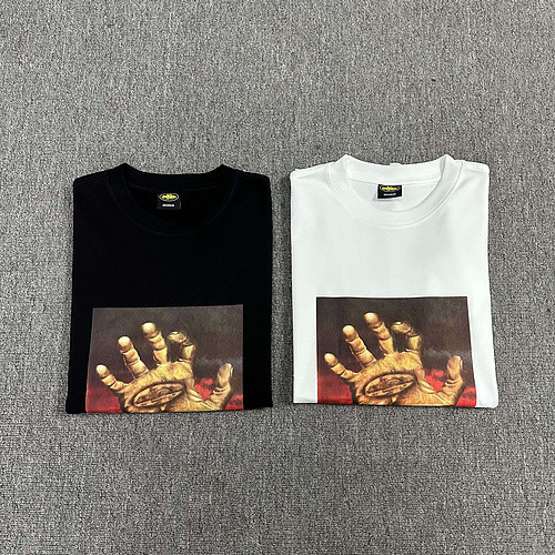 Goldfinger Print tee 2 colors