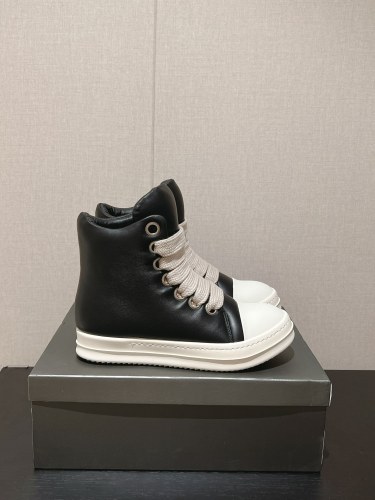 High Top Chunky Lace Up Bread Shoes