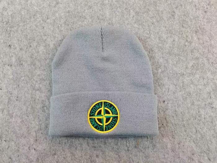 [Buy More Save More]Stone lsland Thin Thread Logo Many Colors Beanie