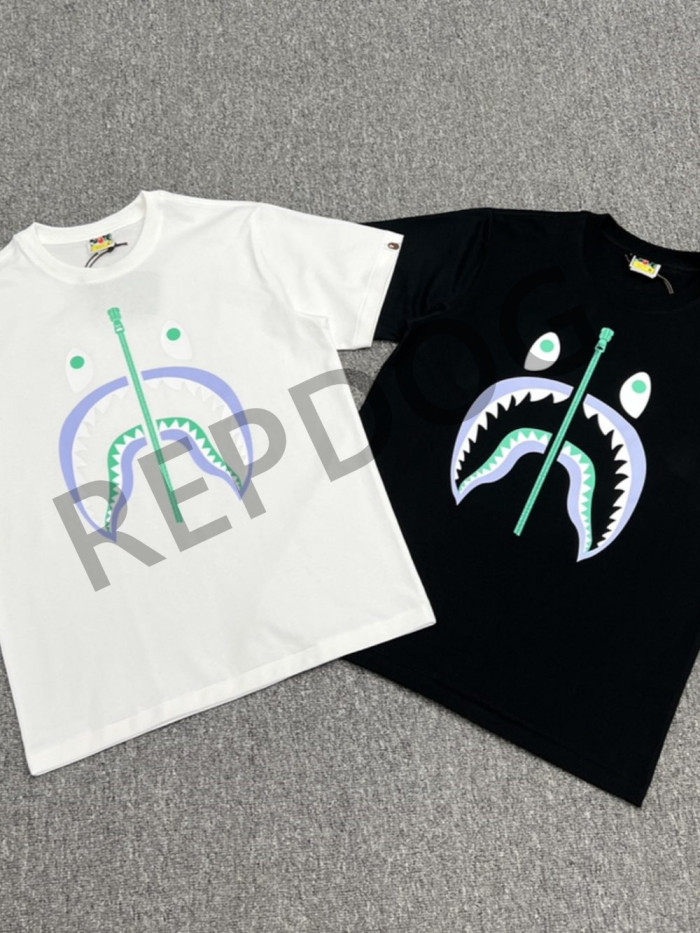 Glow-in-the-dark camouflage shark zipper print tee 2 colors