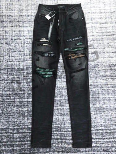1:1 quality version Multi-patterned ripped and spliced jeans