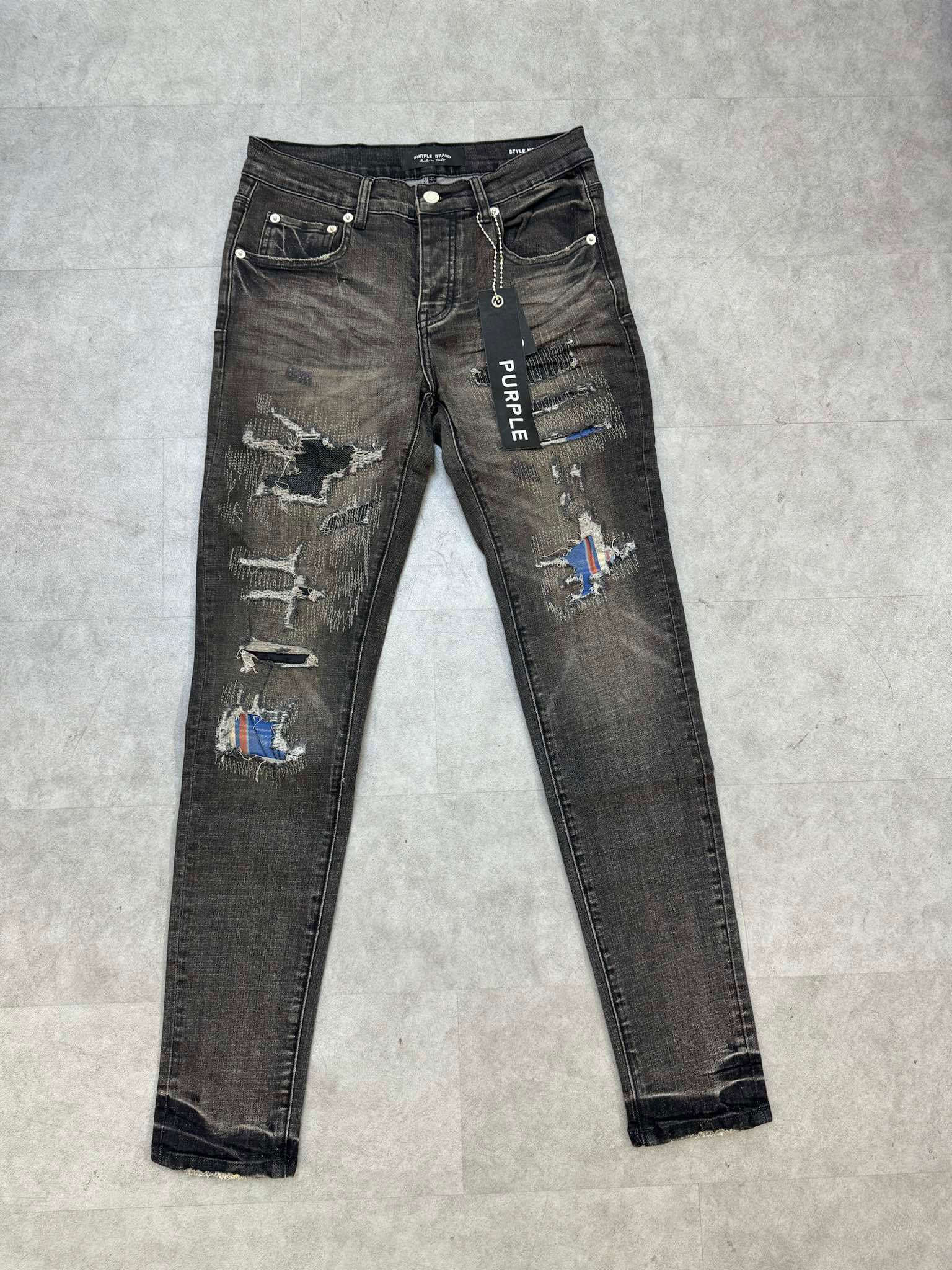 1:1 quality version washed and scuffed ripped and patched jeans