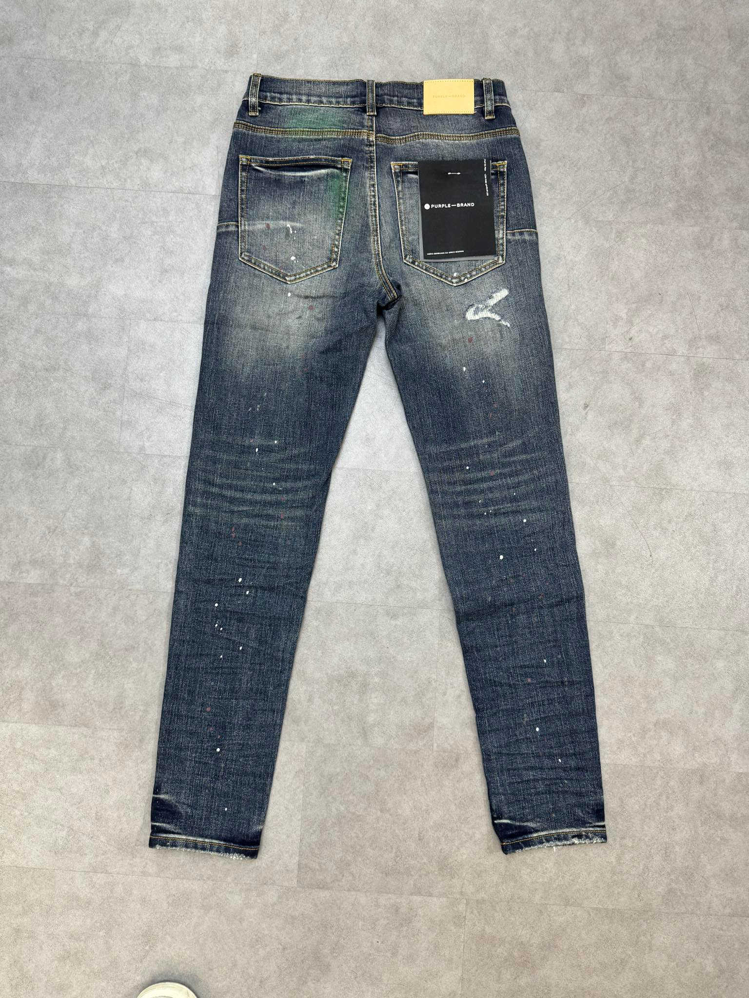 1:1 quality version knife cut ripped ink dot green paint splattered jeans