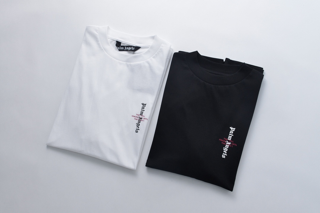 chest small vertical logo tee 2 colors