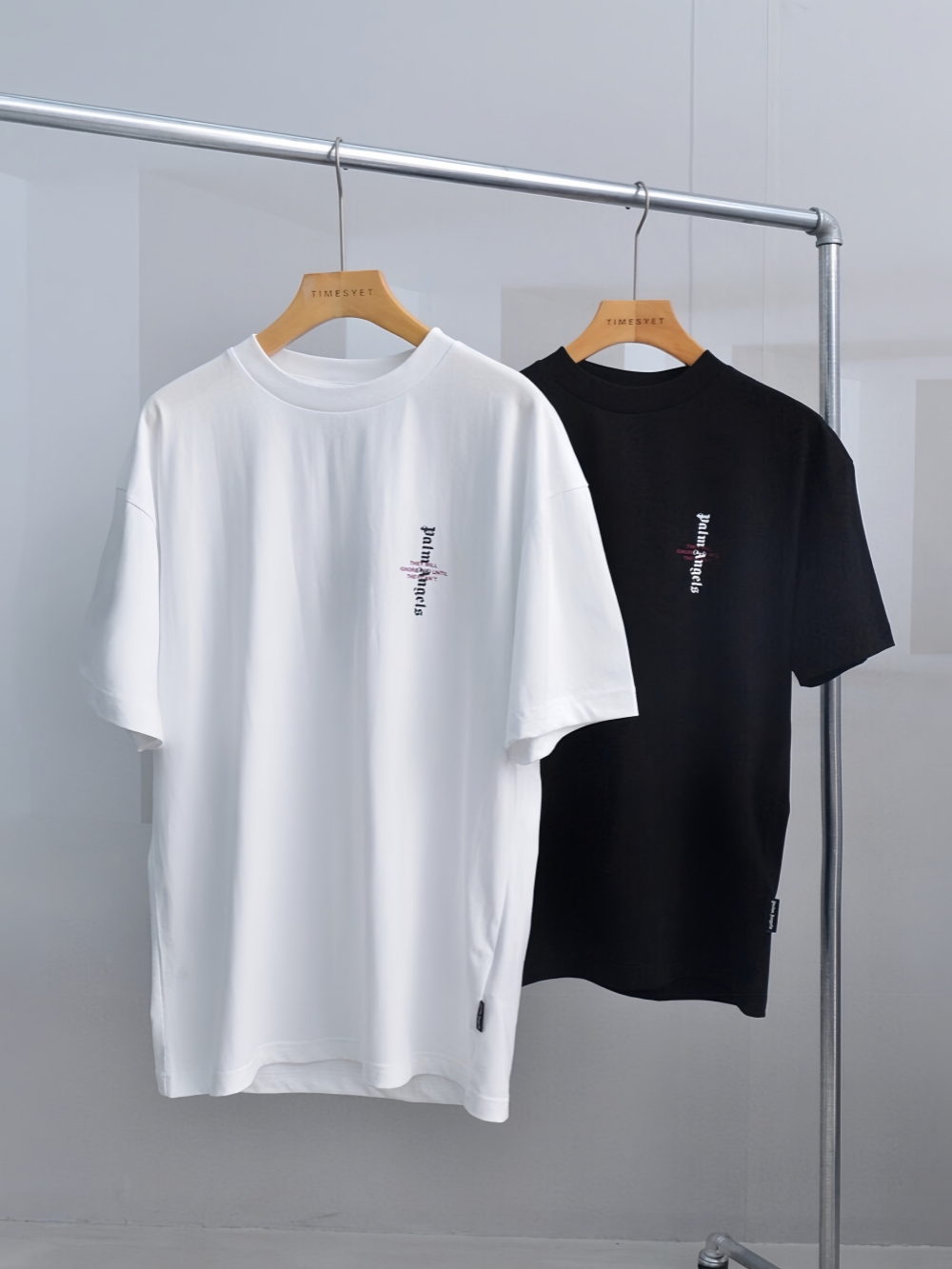 chest small vertical logo tee 2 colors