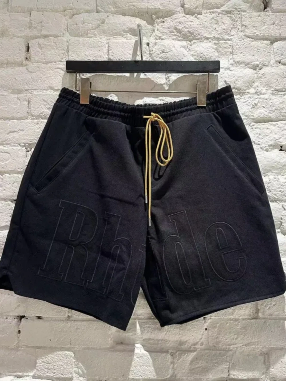 [buy more save more]summer letter logo embroidered drawstring shorts black