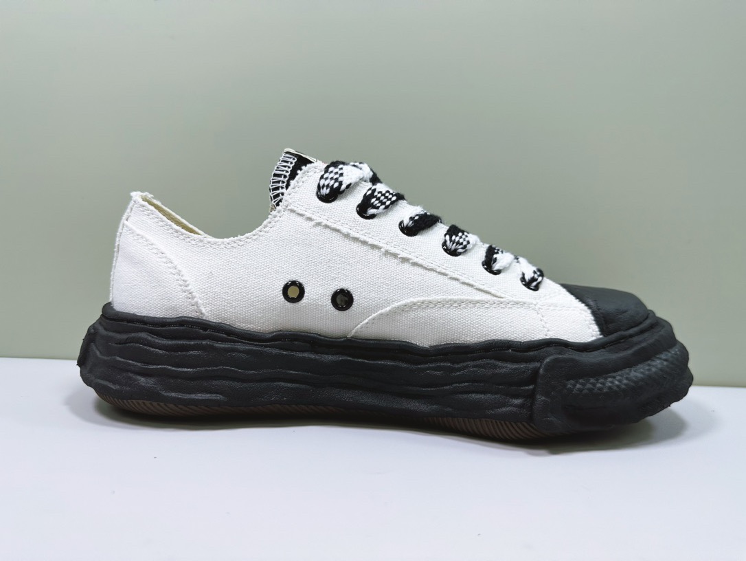 1:1 quality version black and white colorblocked canvas shoes