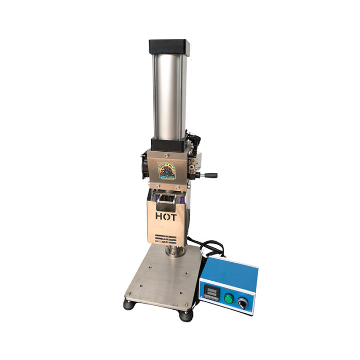 50g Desktop Injection Molding Machine