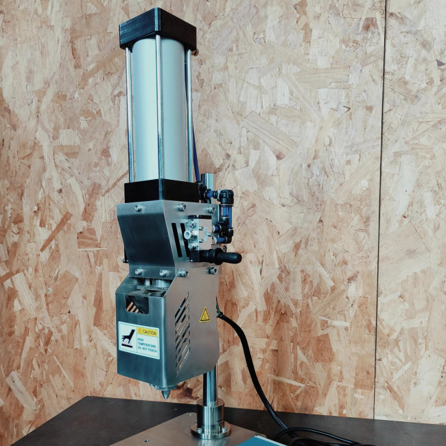 50g Desktop Injection Molding Machine