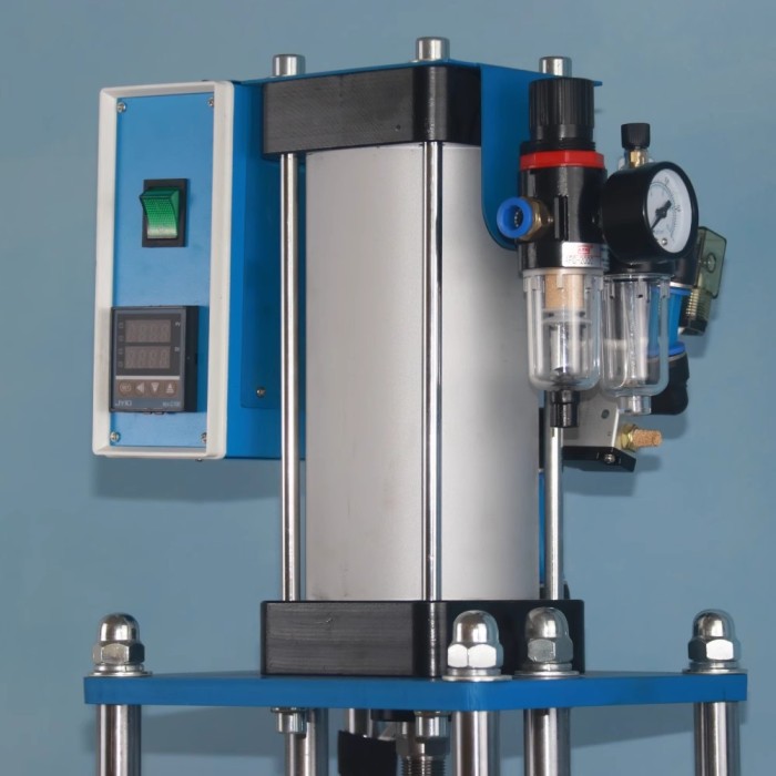 30g Desktop Injection Molding Machine