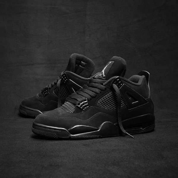 AirJ 4 Retro Black Cat