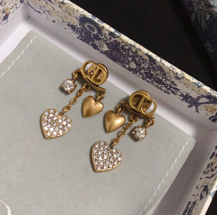 Designer Heart Stud Earrings CD Diamond Earrings
