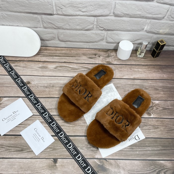 Designer autumn and winter fur slippers