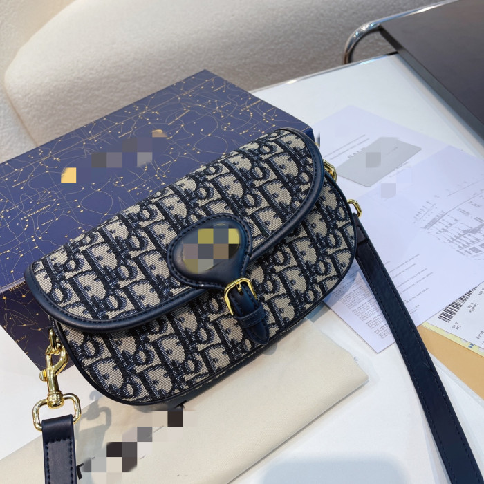 Designer saddle bag Chain bag Messenger bag handbag